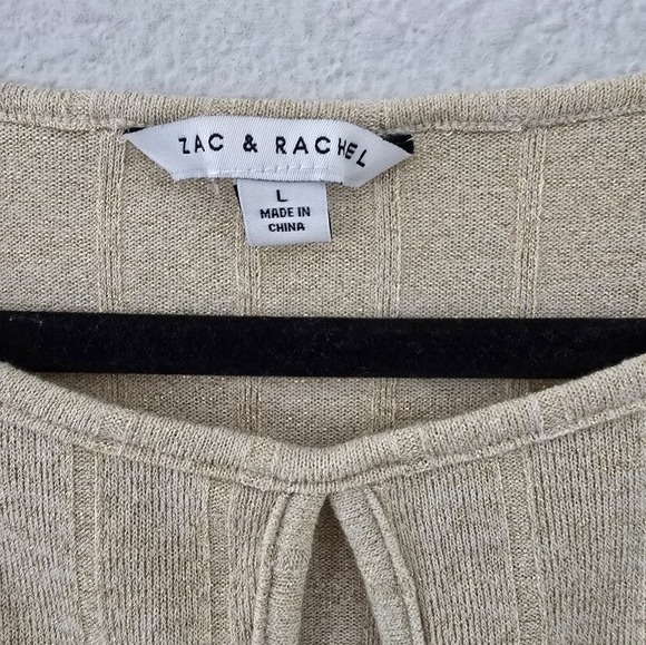 Zac & Rachel Metallic Blouse Women Sz L Beige Flutter 3/4 Sleeve Front Cut  Out - Picture 5 of 13